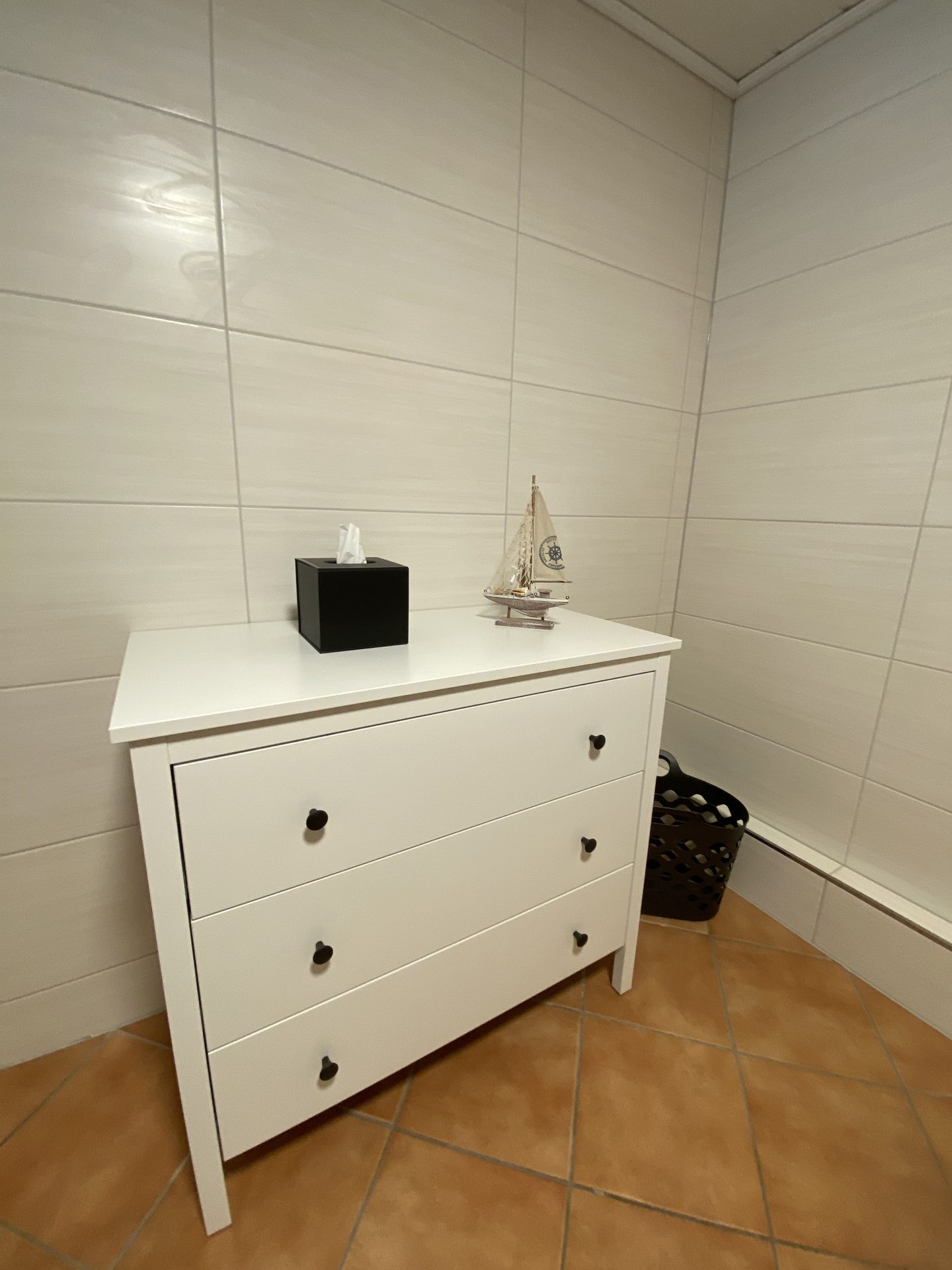 Kommode im Badezimmer