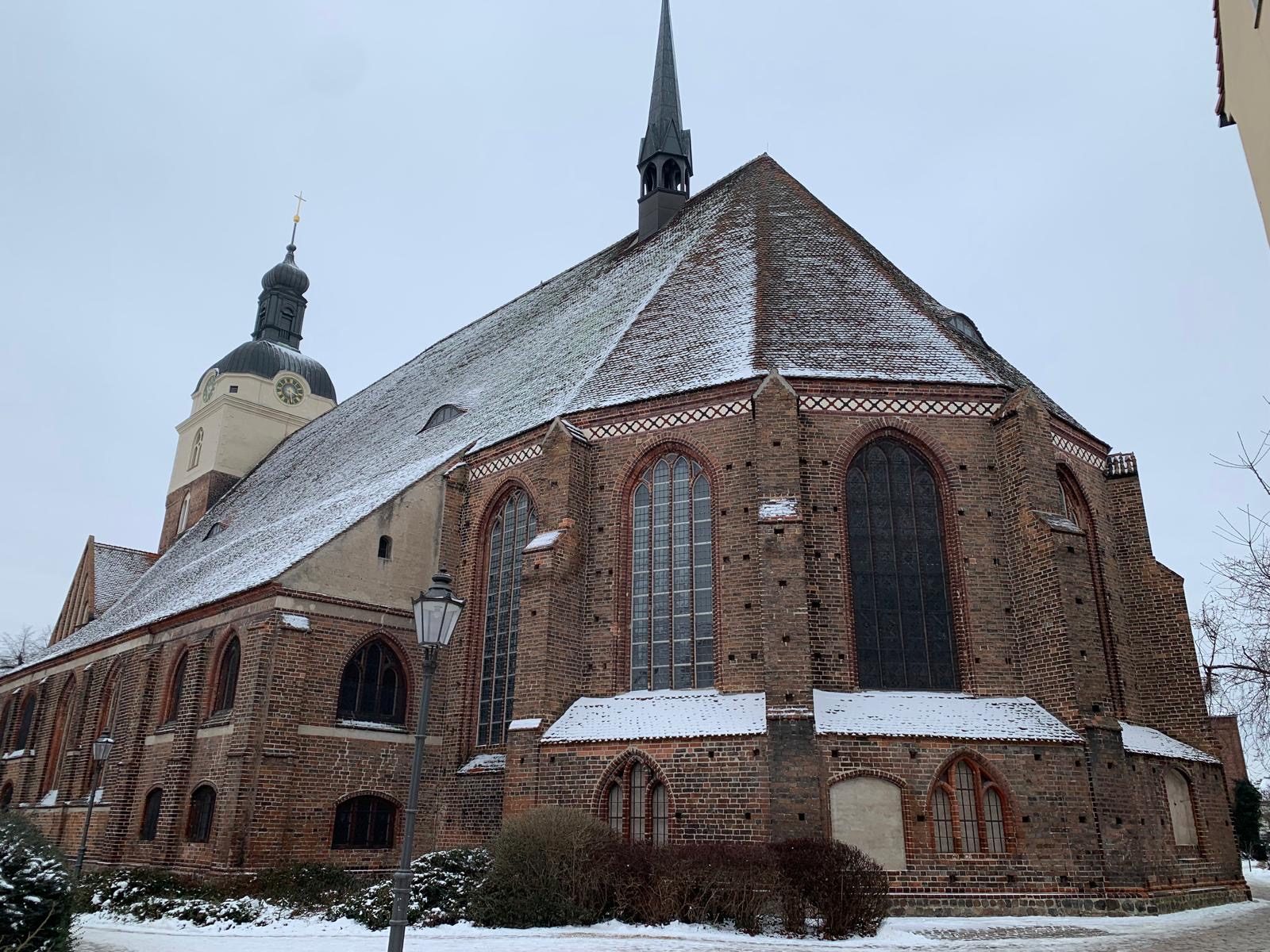 Kirche in Brandenburg an der Havel im Winter